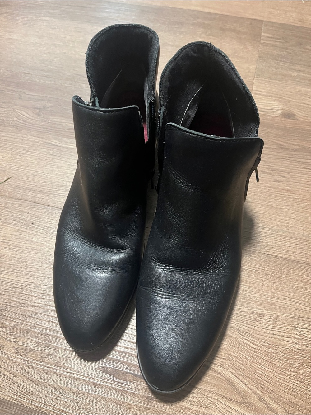 Munro Black Leather Ankle Booties with Side Zip size 9N